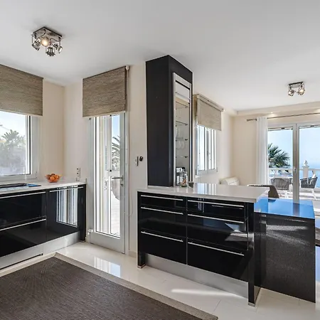 Mit Fantastischem Meerblick By Interhome *